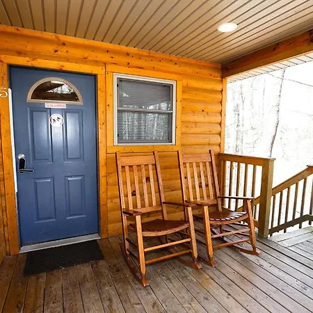 The Cabins At Pine Haven - Beckley-3